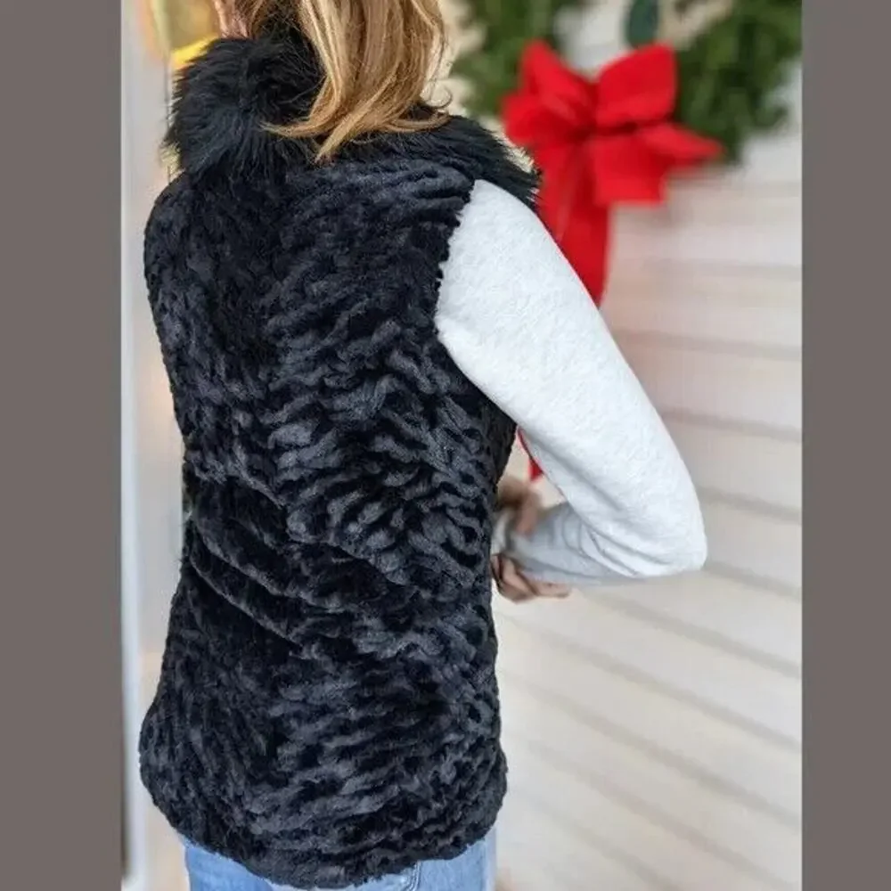 Adrienne Landau Faux Fur Shearling Vest Small Black Luxe Statement Uptown NEW